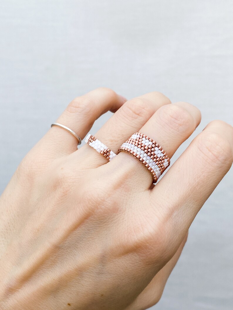 Pair of woven white rings, Stackable bands set his and hers, Handmade unique jewelry set, Glass rings for woman, White bronze beaded rings image 3