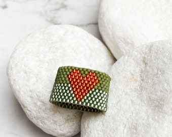 Red love heart ring, Wide beaded green ring, Unique handmade jewelry, Birthday gift ideas for girlfriend, Valentines Day gifts for her