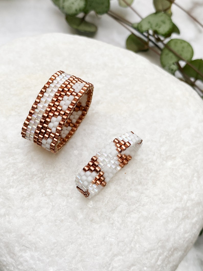 Pair of woven white rings, Stackable bands set his and hers, Handmade unique jewelry set, Glass rings for woman, White bronze beaded rings image 1