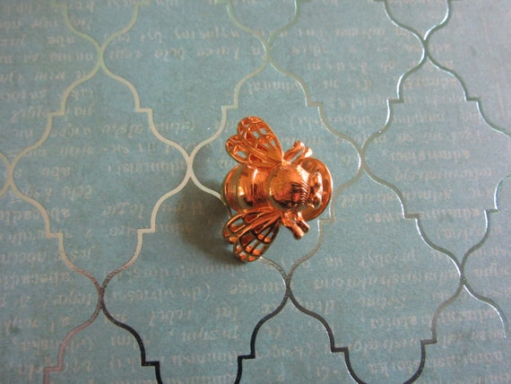 Signed Monet Bumblebee brooch - image 2