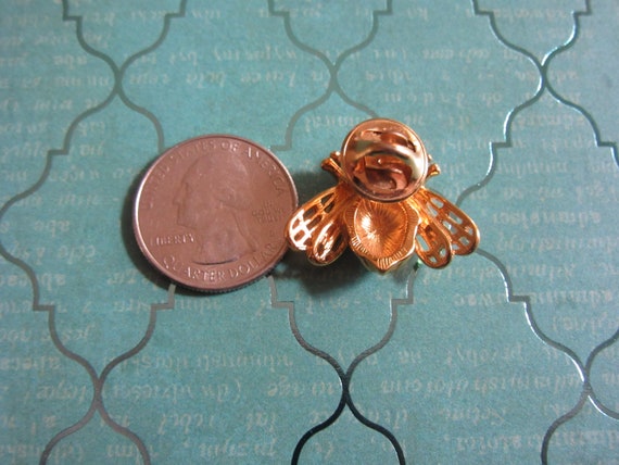 Signed Monet Bumblebee brooch - image 6
