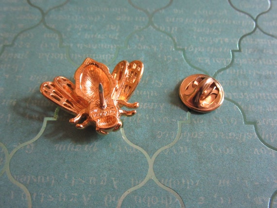 Signed Monet Bumblebee brooch - image 9