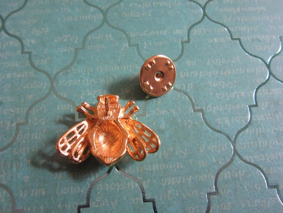 Signed Monet Bumblebee brooch - image 8