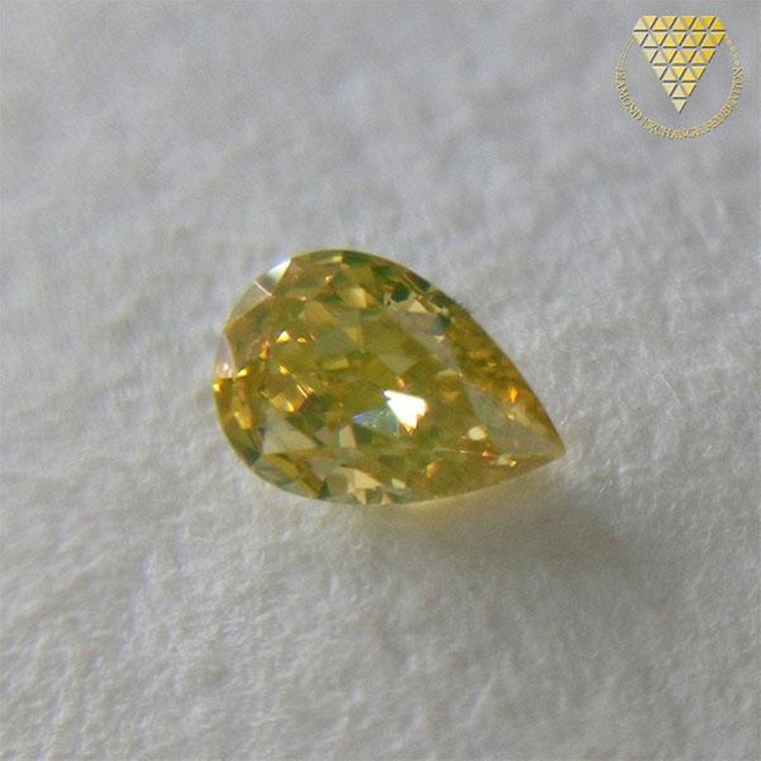 人気ブランドの新作 Greenish Deep Fancy Ct 0.184 Yellow Natural Japan CGL VS2 ダイヤモンド