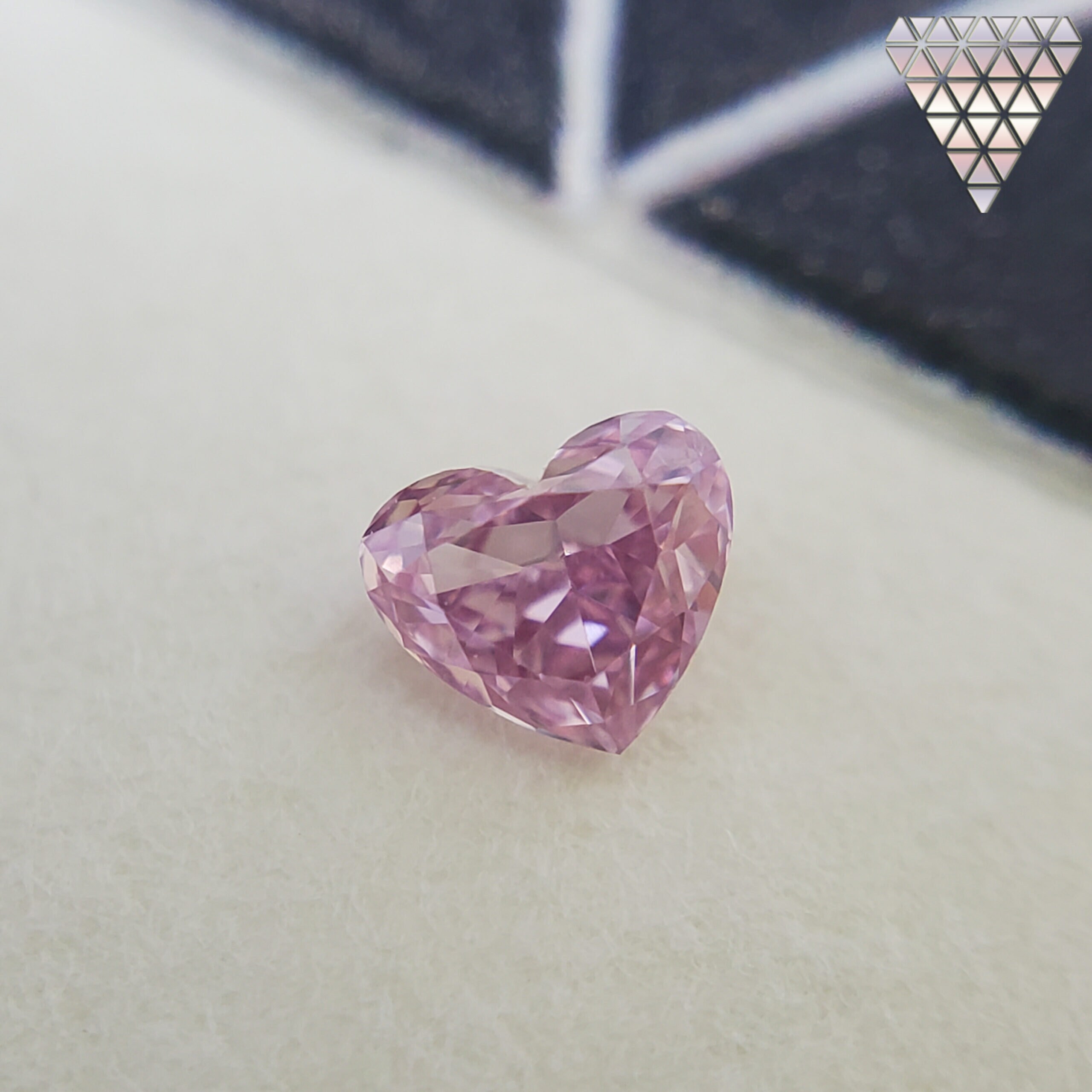 0.07 Carat, Fancy Vivid Purplish Pink Natural Diamond, Heart Shape, Clarity, GIA - Etsy 0.07 Carat, Fancy Vivid Purplish Pink Natural Diamond, Heart Shape, Clarity, GIA - Etsy
