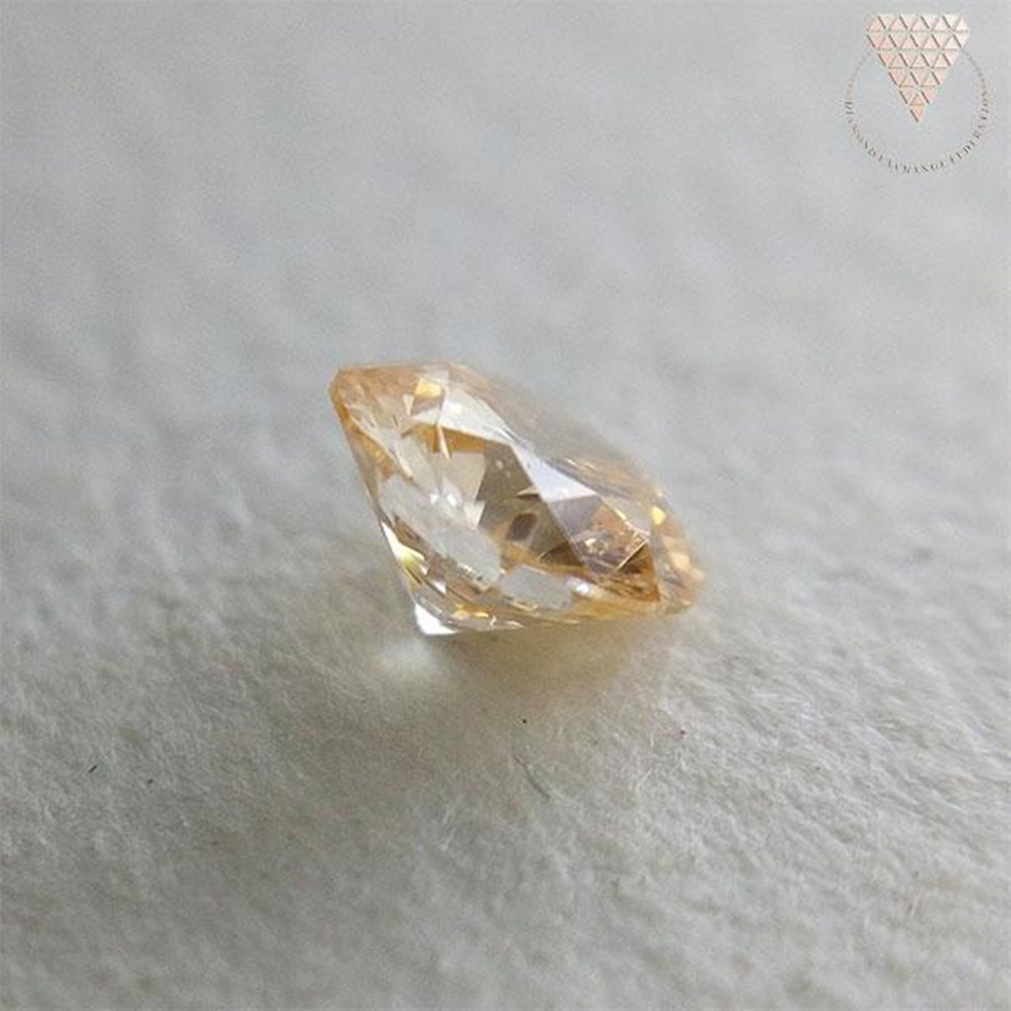 【現金特価】 0.249 Natural Japan CGL SI1 Yellow Orangy Light Fancy Ct ダイヤモンド