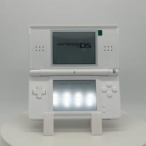 Console Nintendo DS Lite Recondicionado, Carcaça Branca, Atualização de Carregamento USB-C