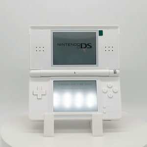 Console Nintendo DS Lite Recondicionado, Carcaça Branca, Atualização de Carregamento USB-C