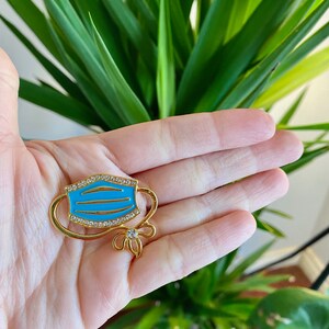 Mask Pin