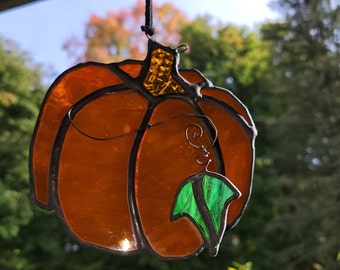 Fall pumpkin stained glass suncatcher