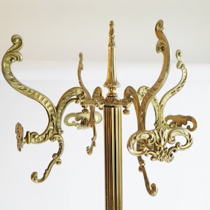 Brass Vintage Free Standing Coat Rack with Beautiful Figures, Italian Hall Tree Hat Rack, Hollywood Regency Corinthian Style Clothing Stand