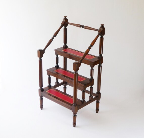 Library step deals ladder