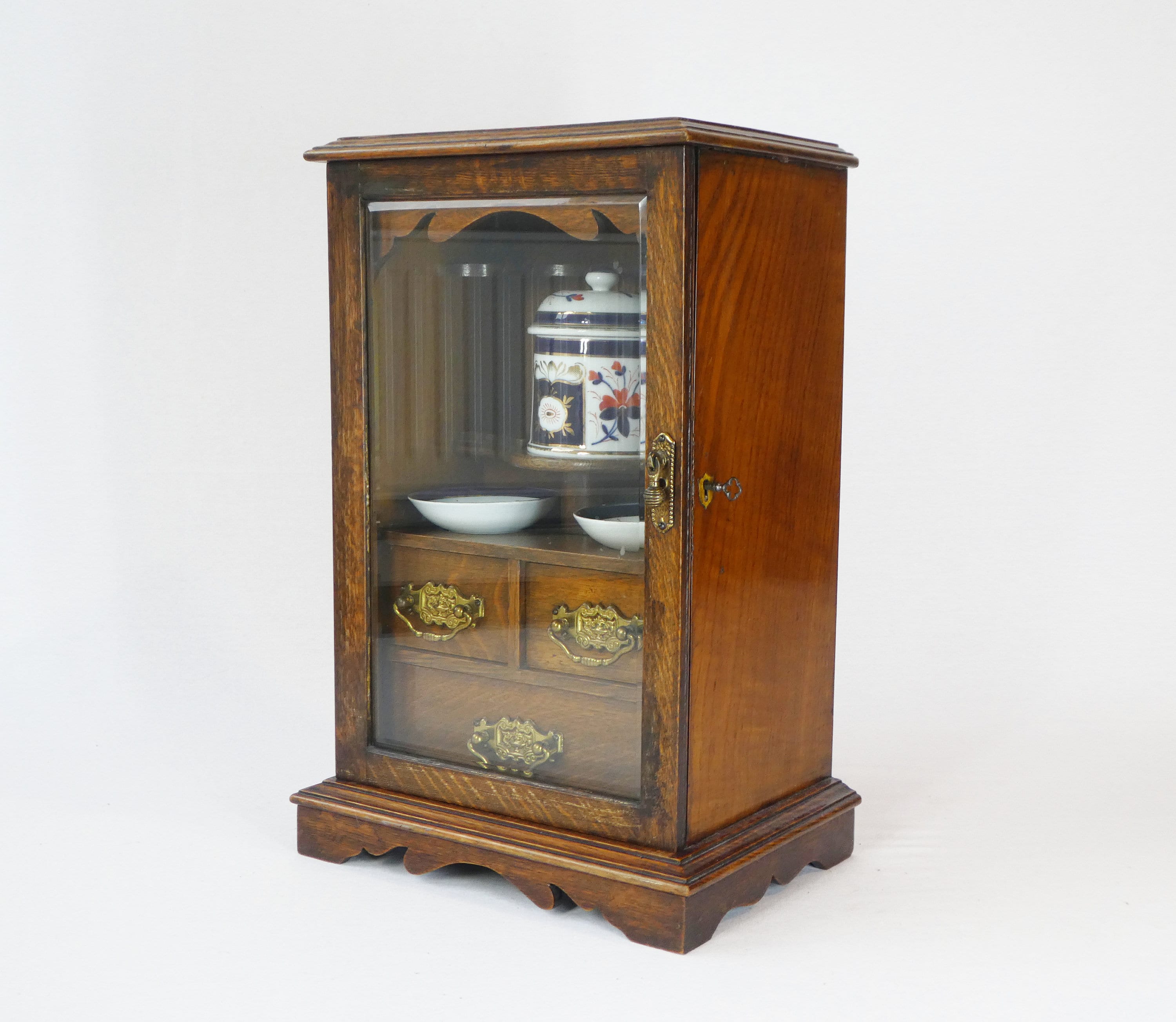 England製アンティーク 木製葉巻ケース Cigar Cabinet England製アンティーク 木製葉巻ケース Cigar Cabinet （2024年
