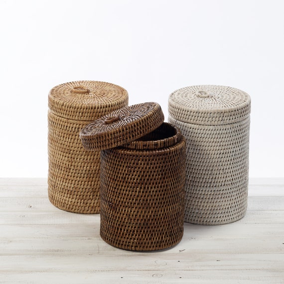 Rattan Small Cylinder Bathroom Bin/ Rattan Toilet Roll Holder