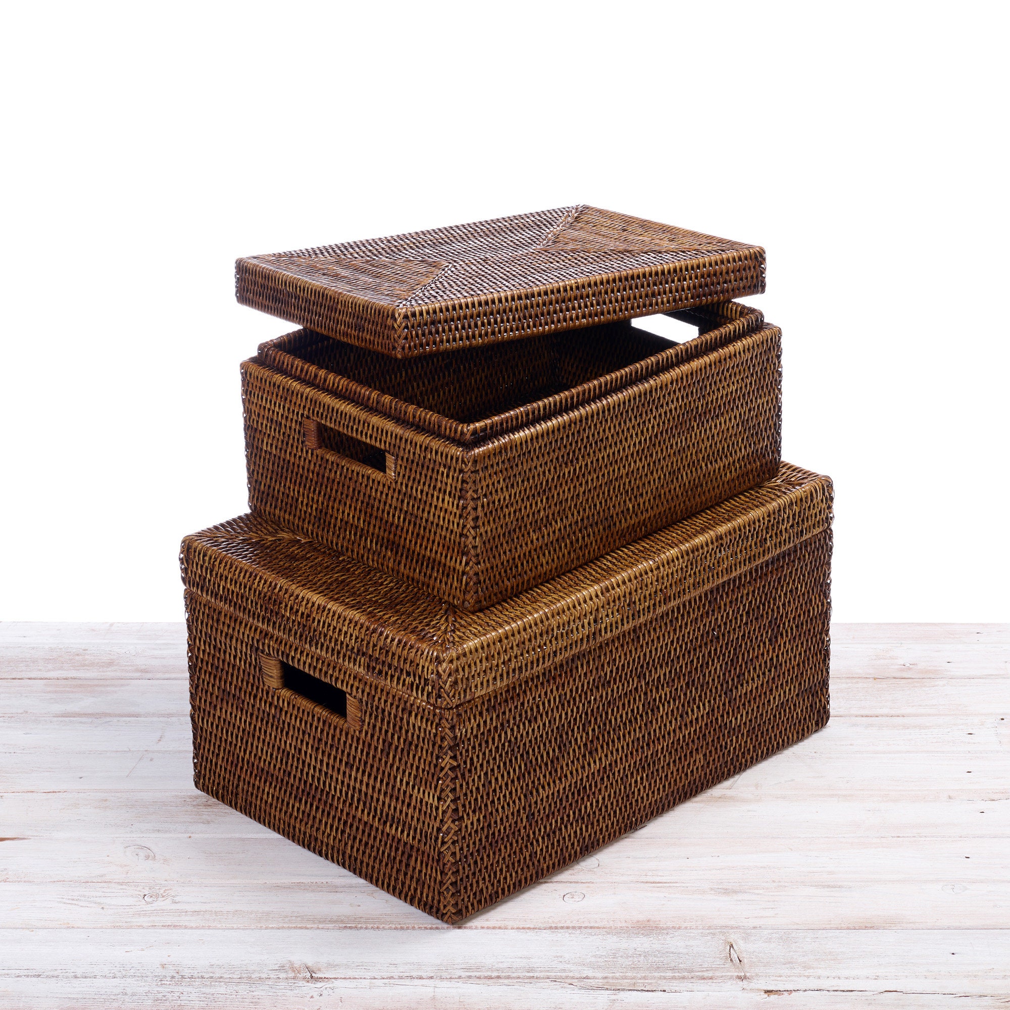 Amyhill Juego de 2 cajas decorativas rectangulares de ratán bohemio con  tapas de vidrio, cajas de exhibición de caña tejida y ratán con tapas,  cestas