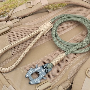 Climbing Rope Dog Leash With Paracord Braided Handle And Kong Frog Clip, Paracord Braid Handle Dog Leash With Custom Carabiner