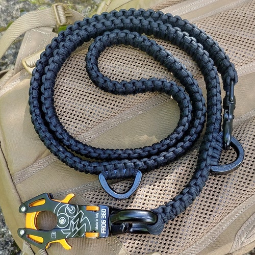 Heavy Duty Paracord Dog Leash With Kong Frog Clip Durable Dog Etsy