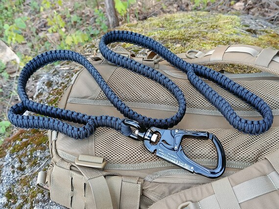 Heavy Duty Paracord Dog Leash With Tango 360 Climbing Carabiner, Strong  Sturdy Dog Lead With Tango 360 Clip for Large Giant Strong Dog 