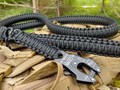 Heavy Duty Braided Paracord Dog Leash with Kong Frog Clip product logo