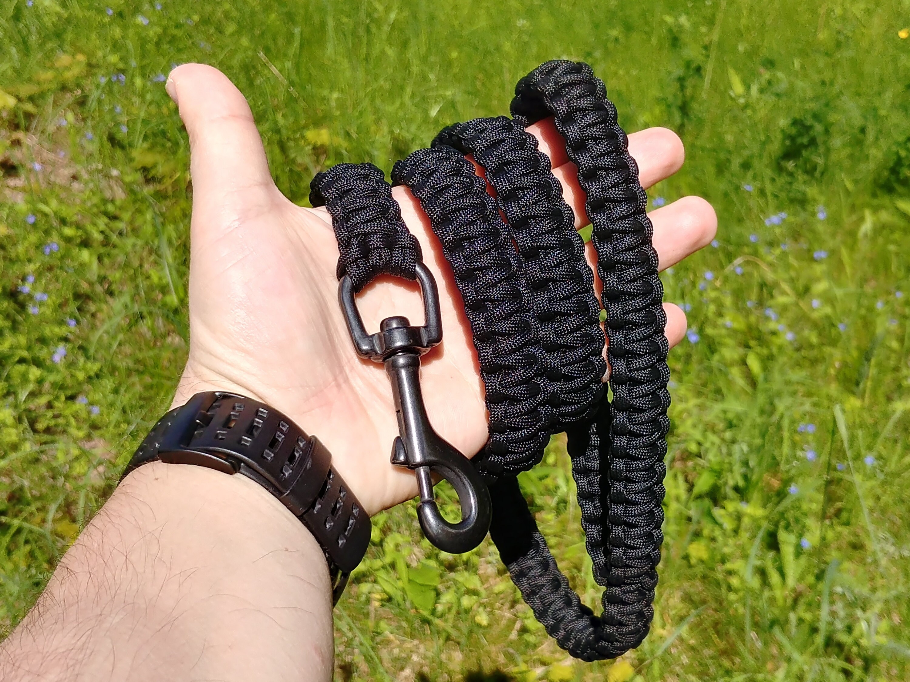 Heavy Duty Paracord Dog Leash With Kong Frog Clip, Braided Dog Leash,  Strong Sturdy Dog Leash With Kong Frog Carabiner for Medium Large Dog 