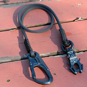 Double Ended Tactical Dog Leash With Custom Carabiner