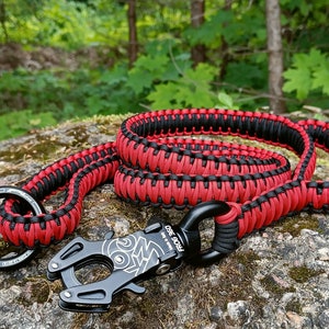 Heavy Duty Paracord Dog Leash With Frog 360 Clip, Two Handle Durable Dog Lead With Swivel Frog Carabiner, Large Dog Traffic Handle Leash