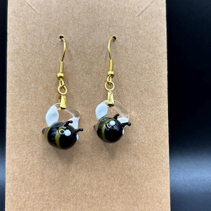 Hand Blown Glass Bumblebee Earrings: Nature-Inspired Dangle Jewelry