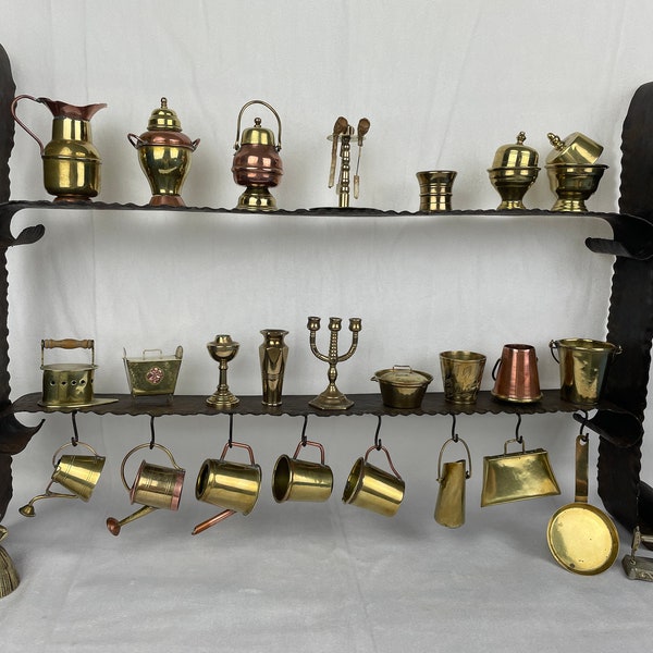 Vintage Brass/Copper Miniatures. Vase, Bucket, Candlestick, Pipe holder, Lamp, Iron, Frypan. Decor, Hobbies, dollhouse. Priced individually