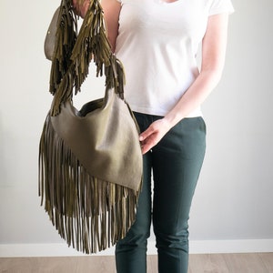 Boho Olivgrün Leder Tasche mit Langen Fransen, Handgemachte Grüne Crossbody Geldbörse, Hippie Western Style Schultertasche, Olive Fransen Tasche