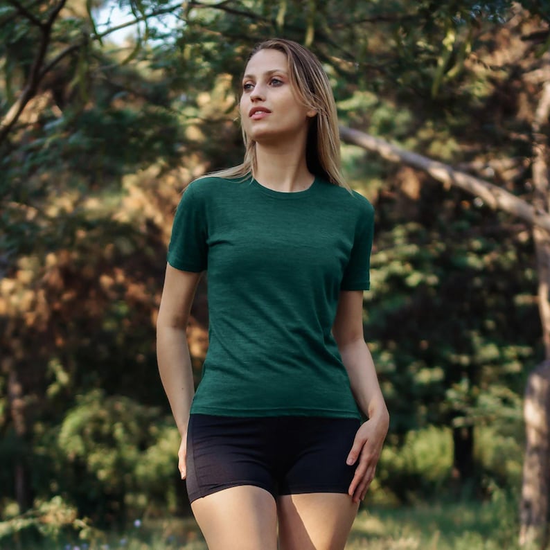 Merino t-shirt: womens base layer merino wool shirt, gymwear, runner gear, hiking clothes Forest Green