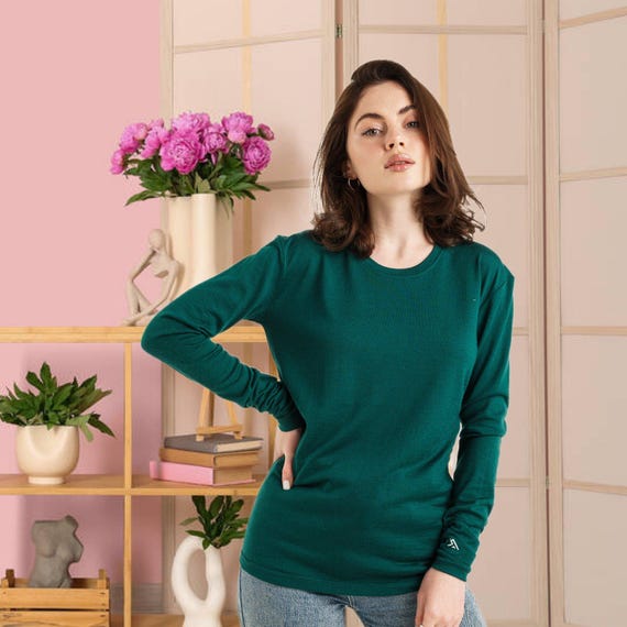 Merino wool shirt thermal long sleeve sweartshirt, merino shirt ladies running gear, merino base layer thermal wear, gymwear, undershirt