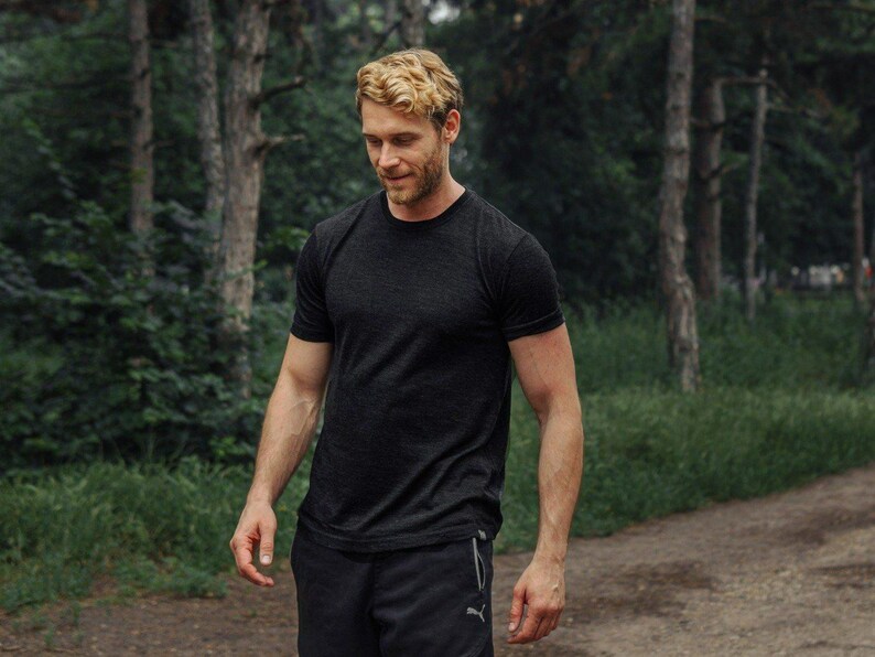Merino wool shirt: merino base layer thermal shirts, mens running gear, wool t-shirt, gymwear men, mens hiking clothes, thermal underwear image 11