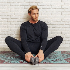 Men workout clothes: workout leggings merino wool Long Johns + Socks, Merino Base Layer Thermal Undewear Wool Mens Pants, Midweight 250 gsm