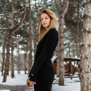 Womens base layer merino wool thermal set, sportswear winter running gear, lounge wear set, long underwear, thermal clothing Bild 16