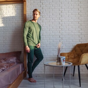 Men workout clothes: workout leggings merino wool Long Johns + Socks, Merino Base Layer Thermal Undewear Wool Mens Pants, Midweight 250 gsm image 5