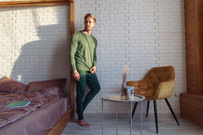 Men workout clothes: workout leggings merino wool Long Johns + Socks, Merino Base Layer Thermal Undewear Wool Mens Pants, Midweight 250 gsm image 5