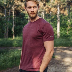 Merino wool shirt: merino base layer thermal shirts, mens running gear, wool t-shirt, gymwear men, mens hiking clothes, thermal underwear image 4
