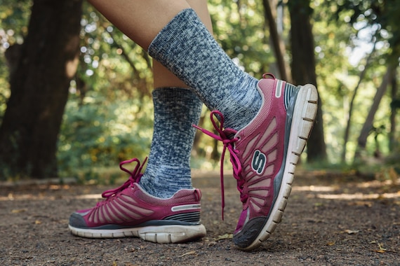 Merino Wool Socks - Organic Thin Unisex Socks for Men & Women, Breathable Comfortable, Perfect for Summer, 2 Pairs Classic Casual Footwear