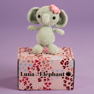 Beginners Crochet Kit, DIY Large Amigurumi Elephant , Crochet Starter Kit, Learn To Crochet, Gift Ideas, DIY Kit, Crochet Kit With Tools