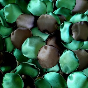 Gothic Wedding Rose Petals Black Emerald Green Petals for Halloween Bridal Shower Cake Decor Goth Wedding Anniversary Decor Emerald wedding