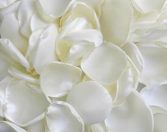 Wedding rose petals Flower girl basket Ivory flower petals Bridal shower Wedding cake decor Table centerpiece