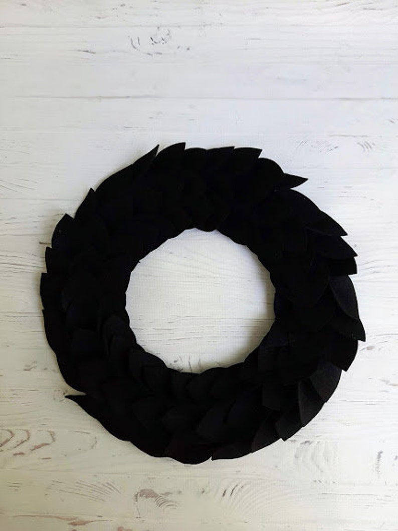 Schwarze Tür Kranz. Filz Halloween Haustür 12 Zoll Größe | Etsy