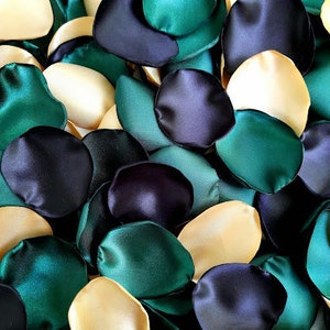 Emerald wedding Black rose petals Gold decorations Flower girl basket Wedding cake decor Bridal shower
