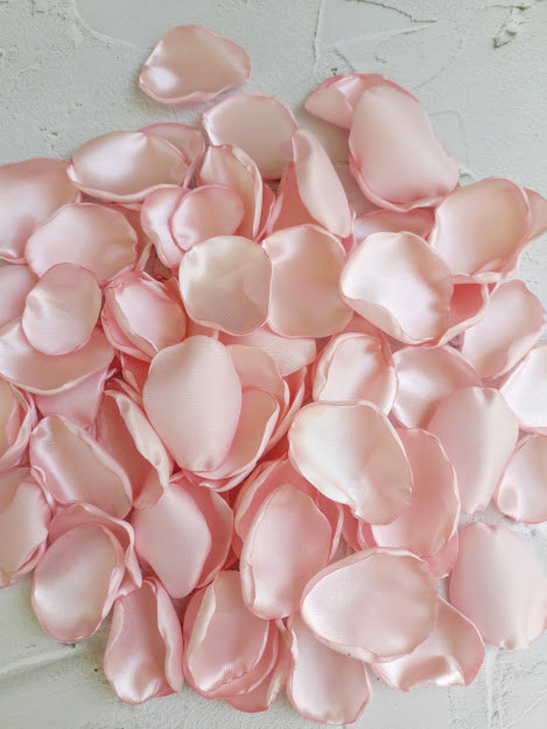  3000 Pcs Rose Petals Artificial Flowers Silk Petals for  Valentine's Day Wedding Decor Rose Petals for Romantic Night Bridal Party  Decorations (Ivory) : Home & Kitchen