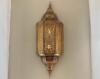 Traditional wall sconce 100% handmade Moroccan lighting