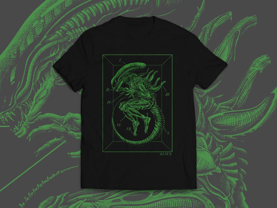 Xenomorph || Alien Inspired || Sci-fi - Black T-shirt - Etsy