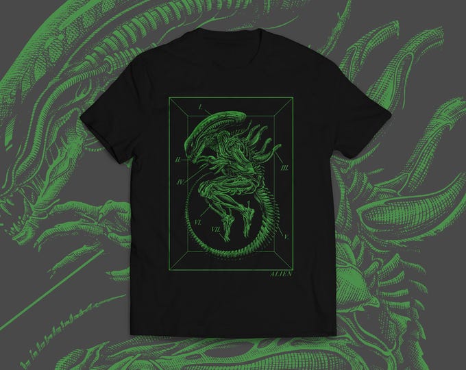 Xenomorph || Alien inspired || sci-fi - black T-shirt