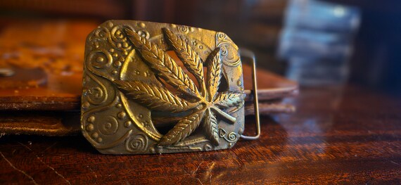 420 Leaf Design Flip Top Belt With Bottle Opener Buckle - Adjustable Casual Belt - View #10