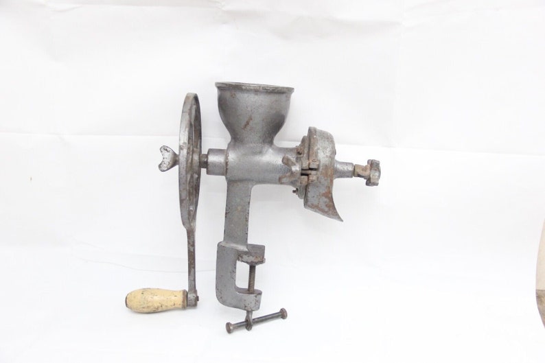 Victoria Manual Grain Grinder Table Clamp Corn Mill With Low Hopper