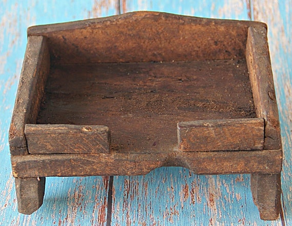 Wooden Singhasan, Spiritual God Idol Stand, Wood Sitting Stand for Laddu Gopal and God Idol, Vintage Unique Handmade Religious Decor
